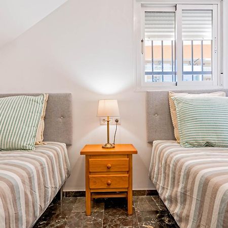 Carvajal Luxury Apartments - Free Parking Fuengirola Room photo