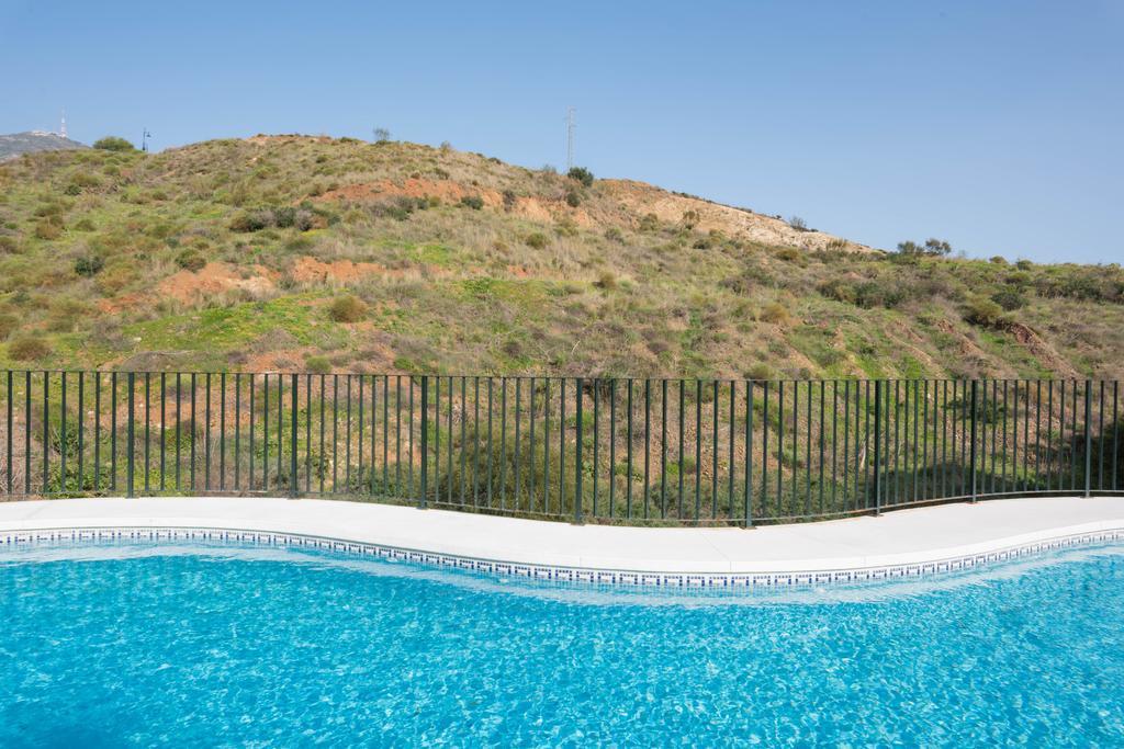 Carvajal Luxury Apartments - Free Parking Fuengirola Exterior photo
